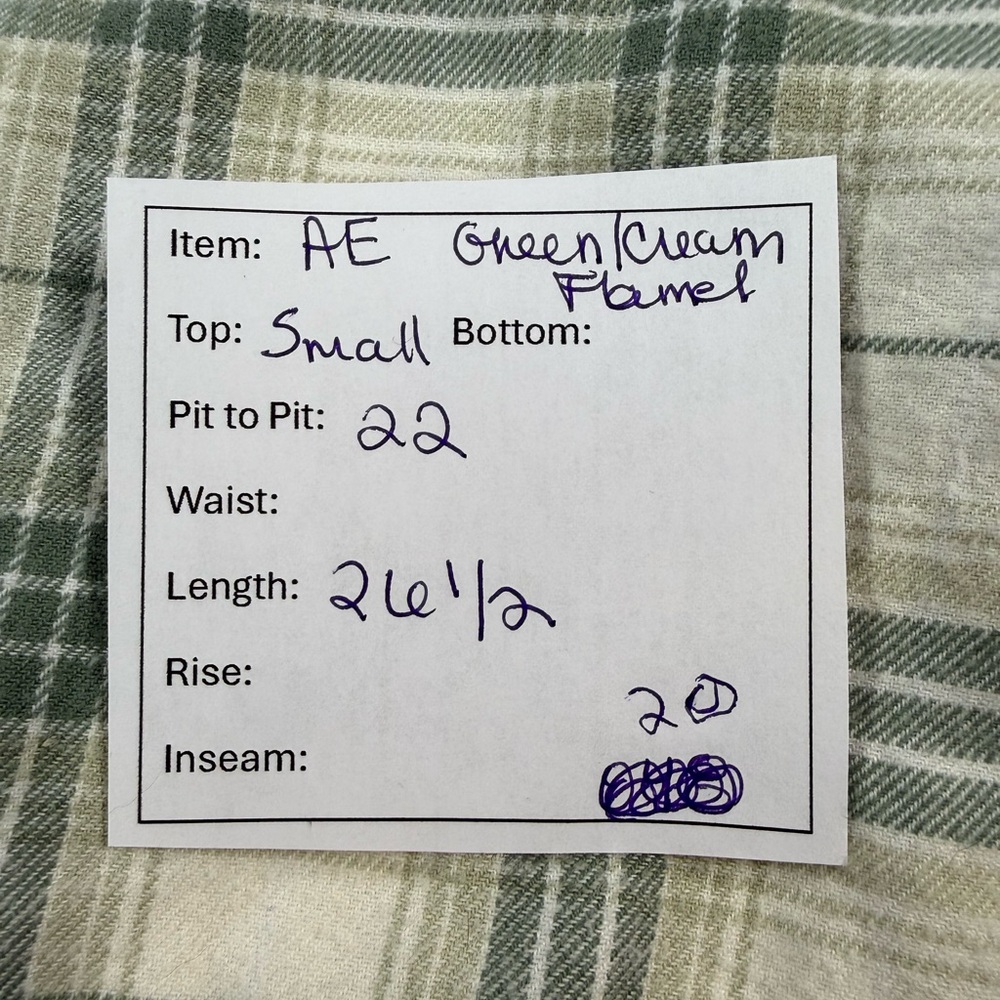 American Eagle Outfitters Plaid Flannel Shirt in Green and White - Picture 5 of 5